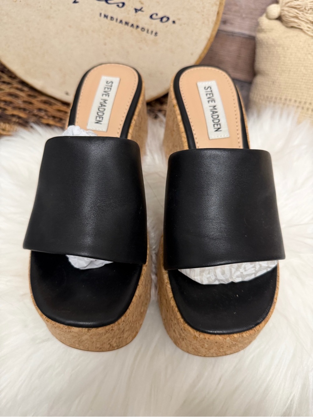Steve Madden Black Leather Platform Wedge 6